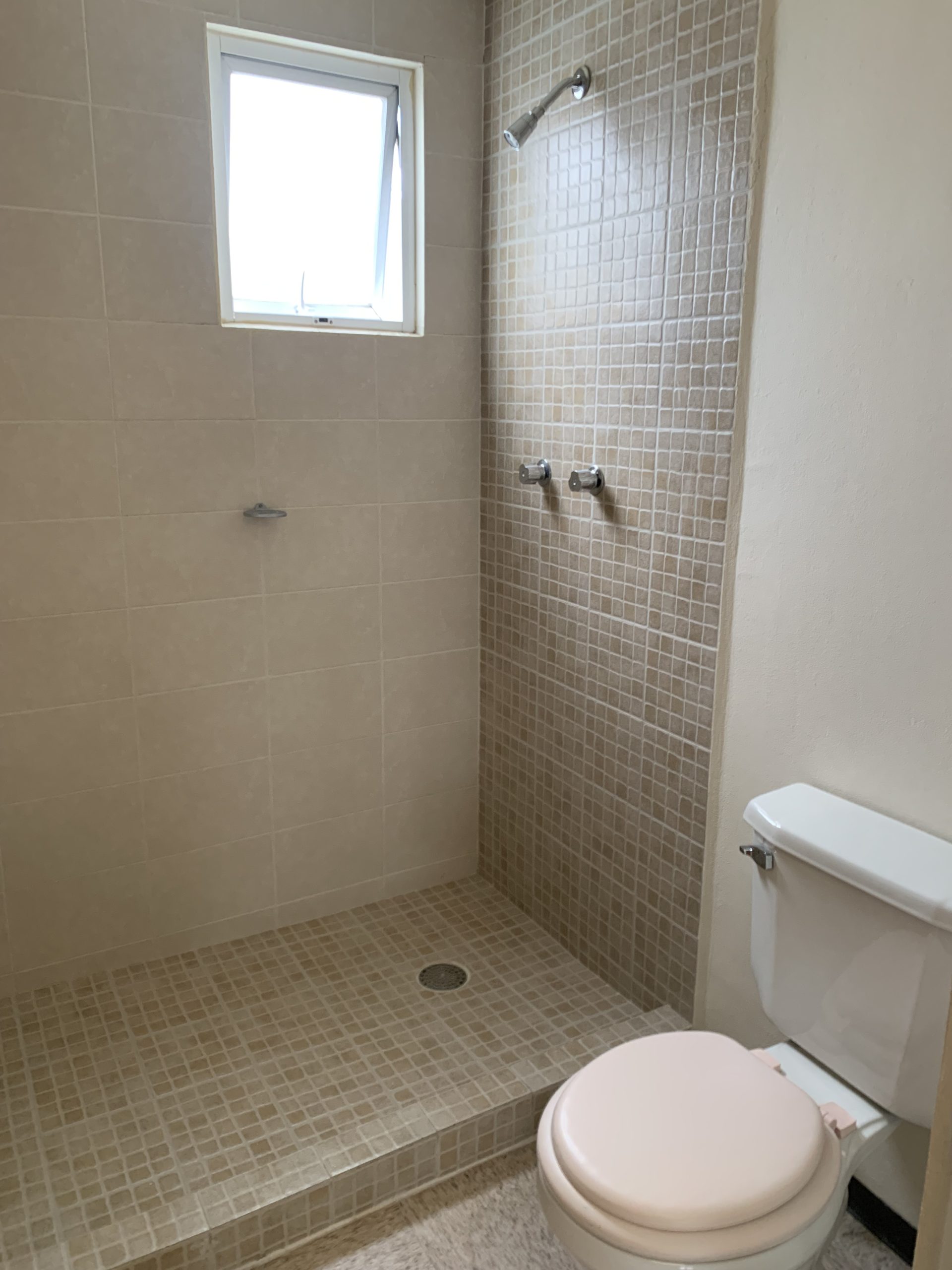 Casa seminueva en Los Héroes Tizayuca, 3 recámras, acepto créditos. - Image 19