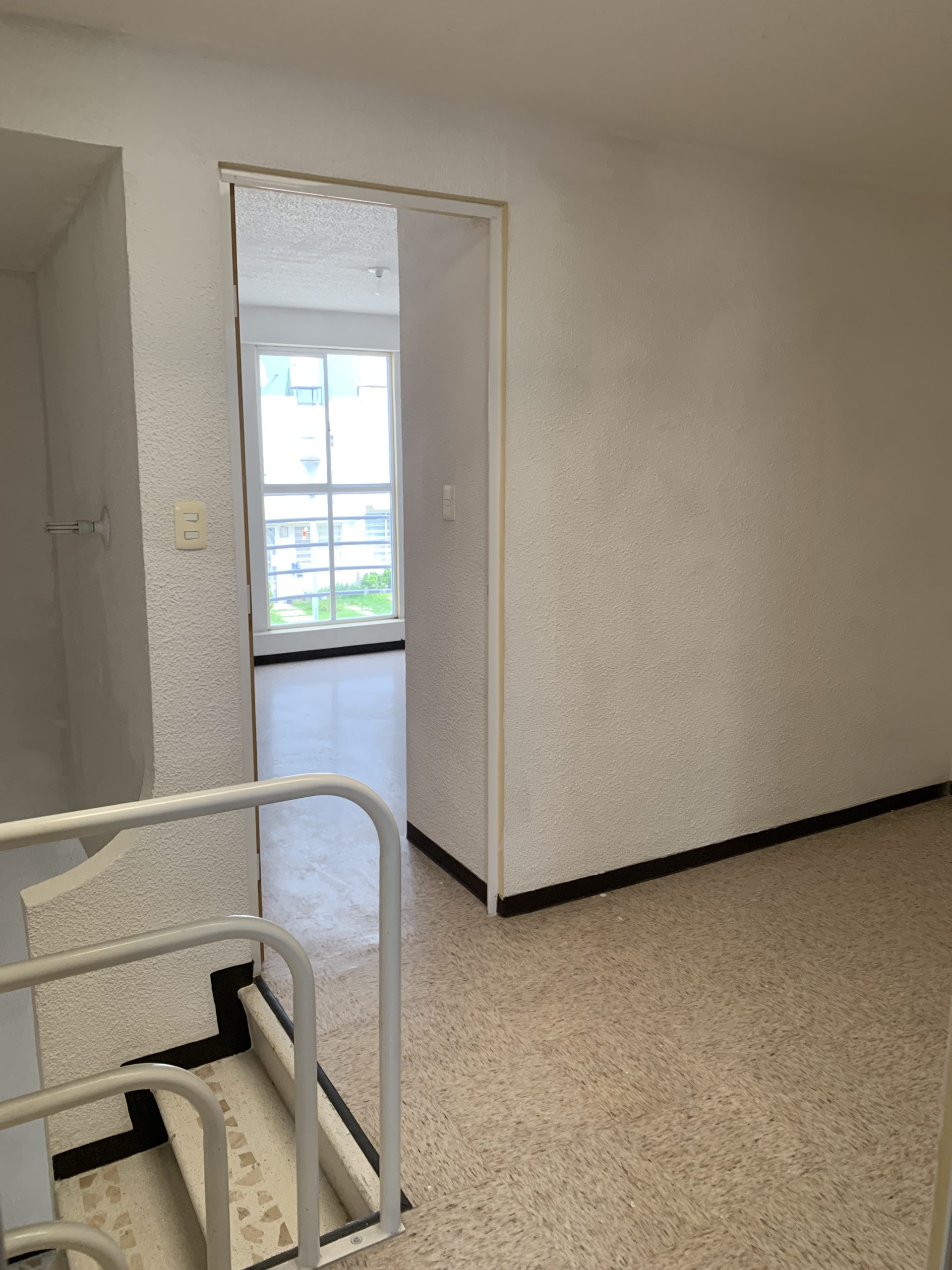 Casa seminueva en Los Héroes Tizayuca, 3 recámras, acepto créditos. - Image 21